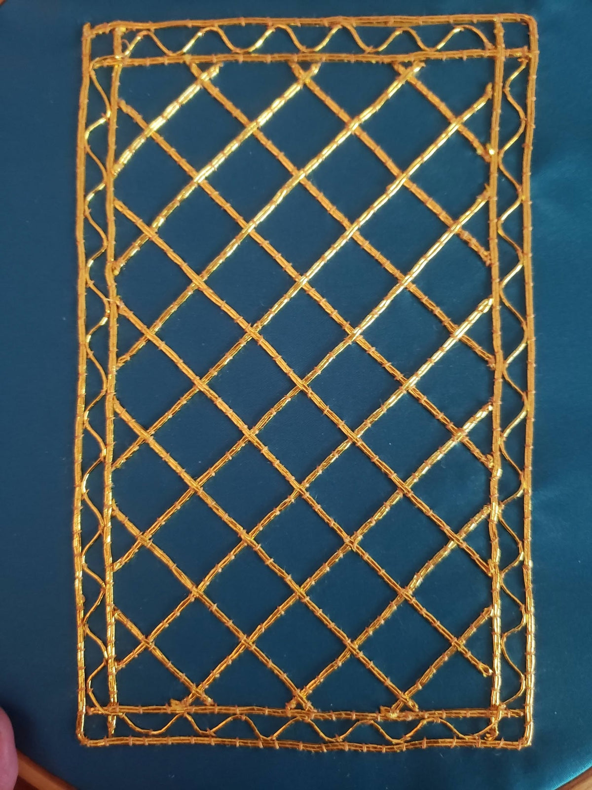 Diamond Window phone cover embroidery kit