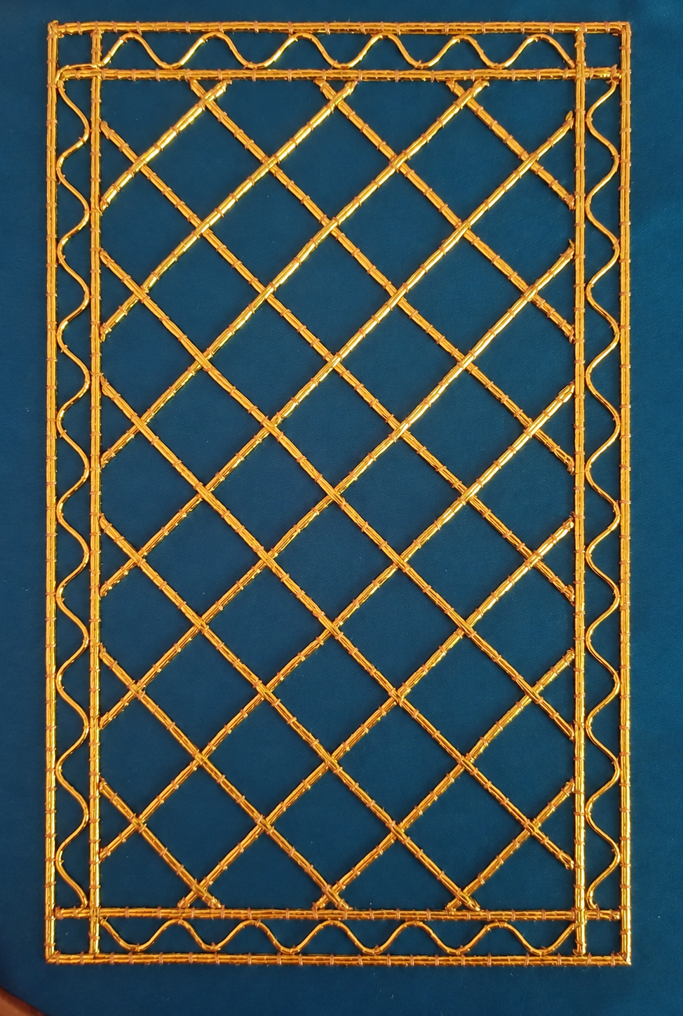Diamond Window phone cover embroidery kit