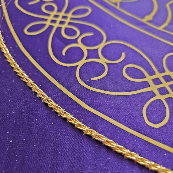 Queen Mary Tudor Replica set in royal purple